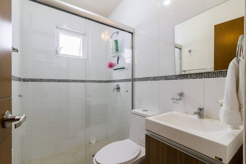 Casa Para Grupos Grandes Por El Iteso グアダラハラ エクステリア 写真