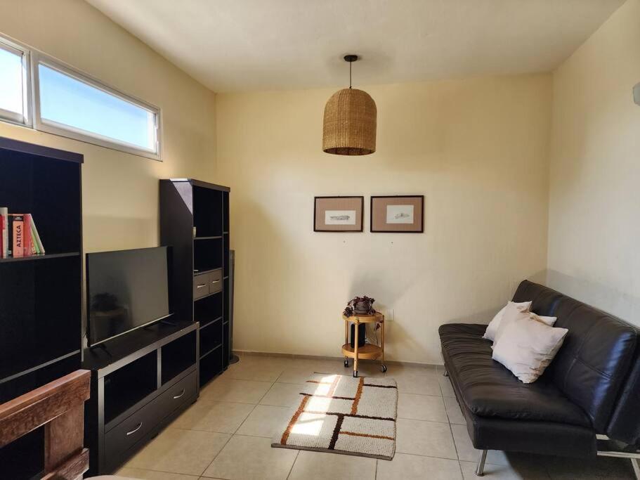 Casa Para Grupos Grandes Por El Iteso グアダラハラ エクステリア 写真